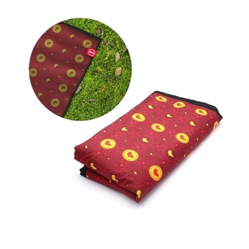 picnic-blanket-with-branded-tag